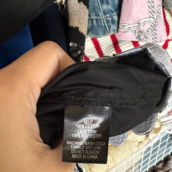 Cynthia Rowley Whitley Scallop Embroidered Black Dress - Picture 7 of 8